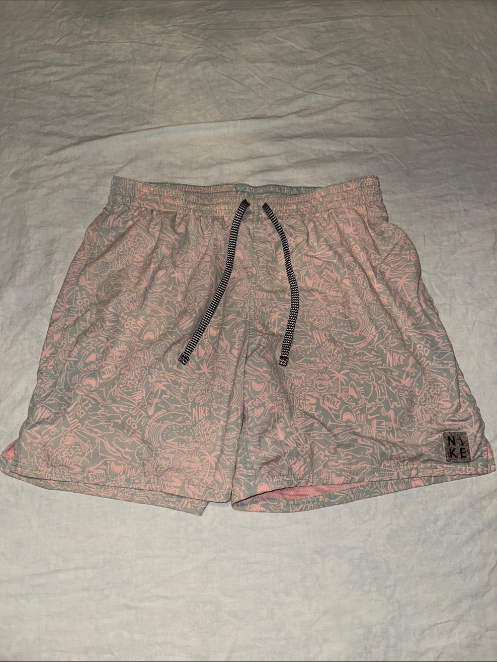 Nike Woven Flow Shorts Pastel Teal Peach Abstract Print Men's XL (7" Inseam)